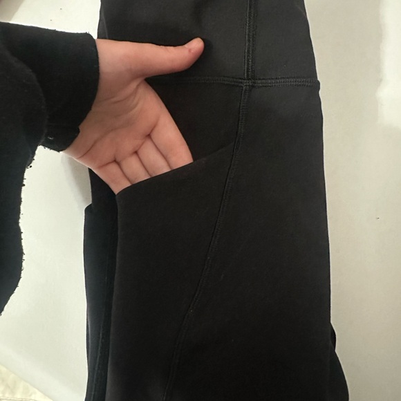 Lululemon Pocketed Leggings - Picture 3 of 4